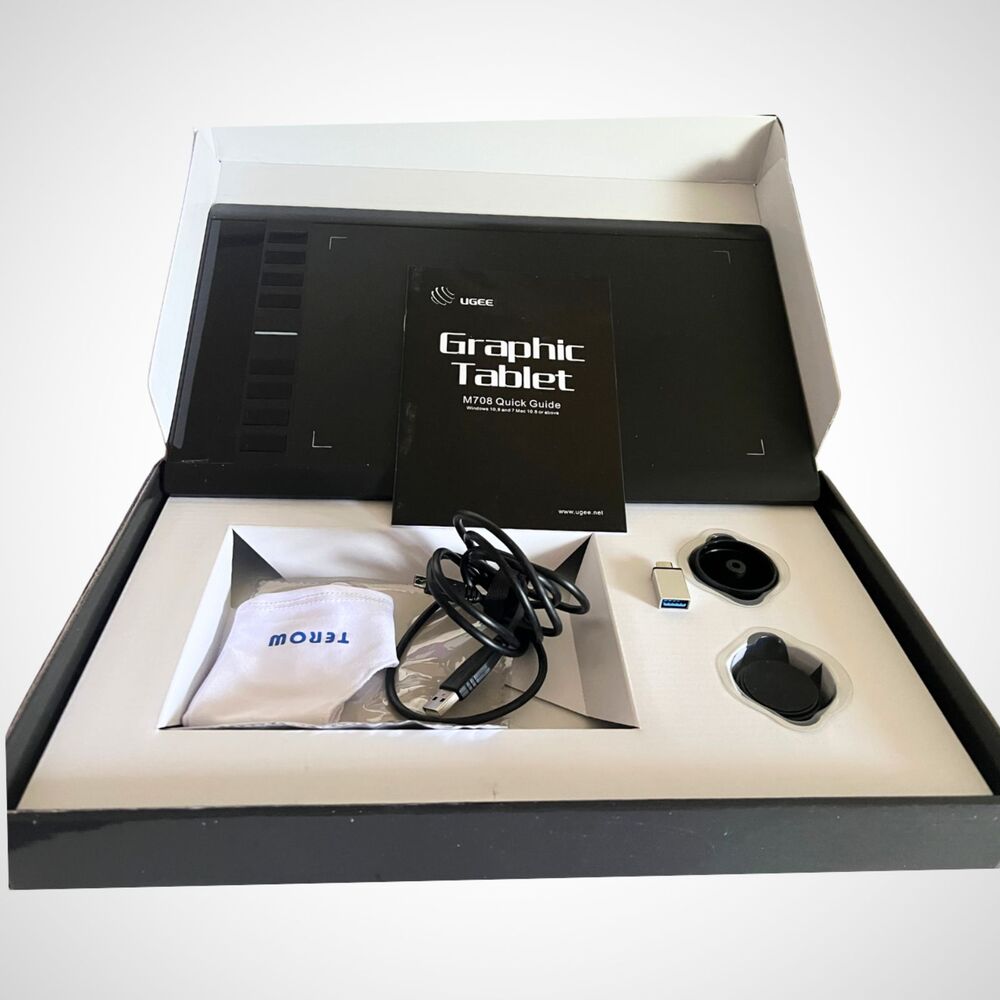 UGEE M780 Graphics Tablet with Extra Accessories - Open Box Never Used